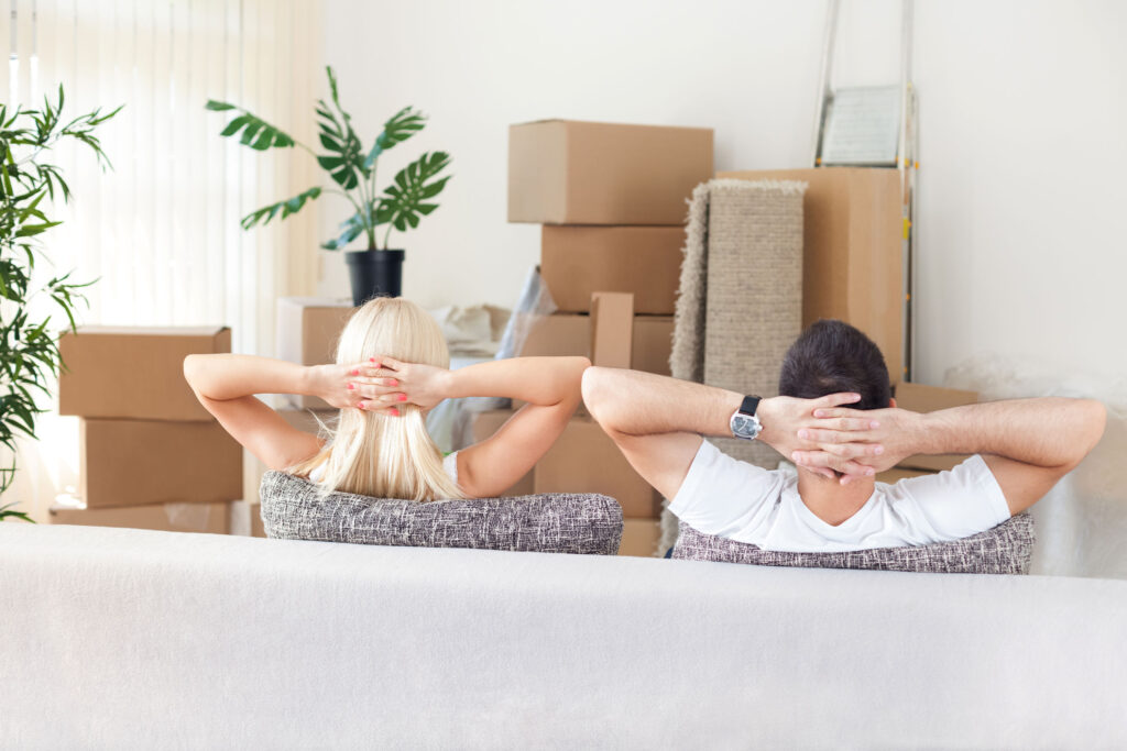 Couple hired professional mover